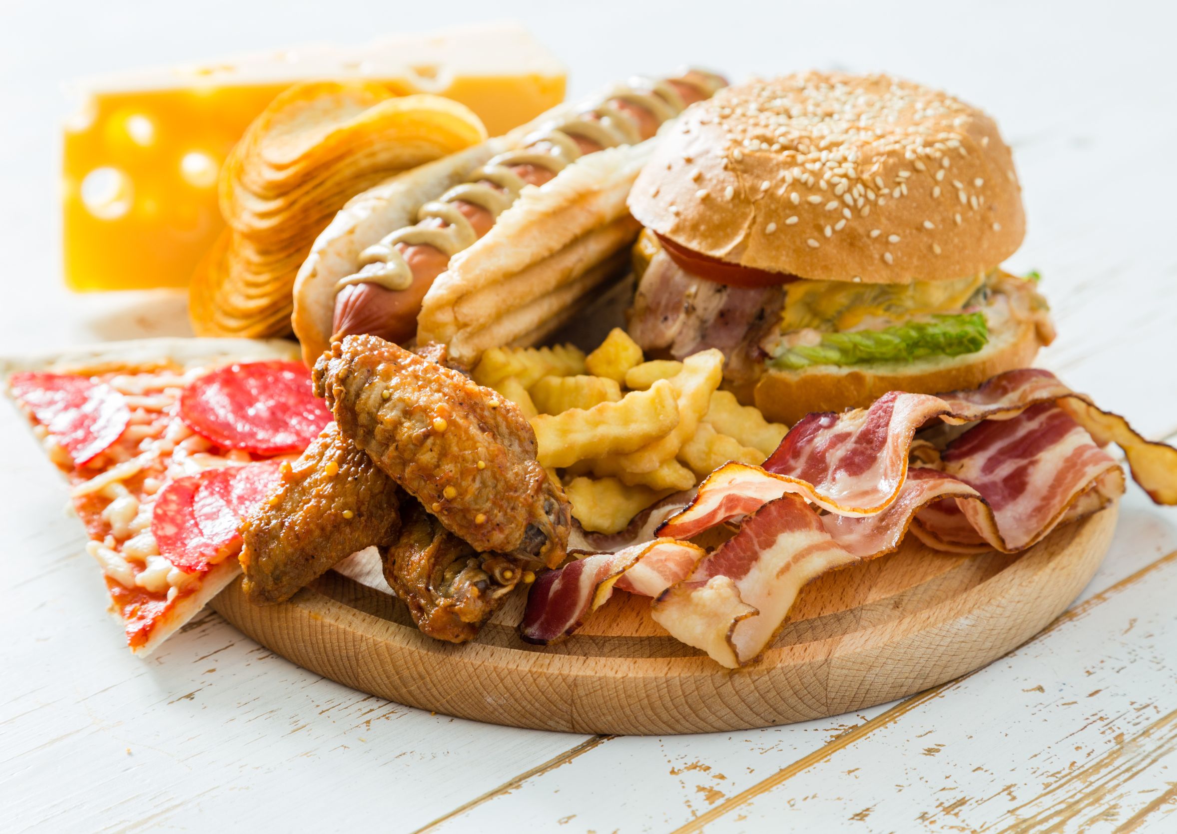 Ongezonde voeding rijk aan verzadigd vet en transvetten – beïnvloedt cholesterol en hartgezondheid